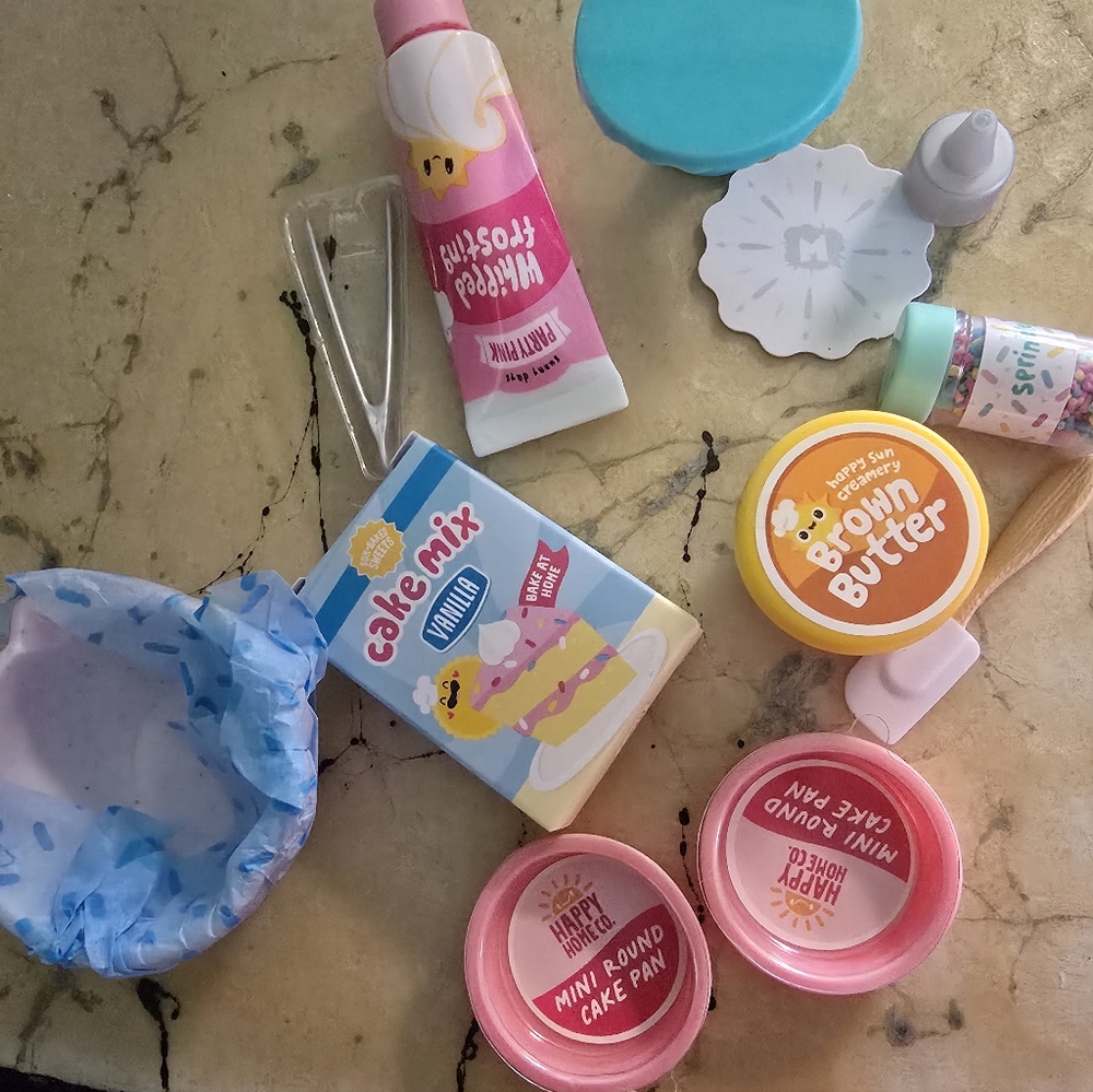 MGA Miniverse Make It Mini From Scratch Confetti Cake